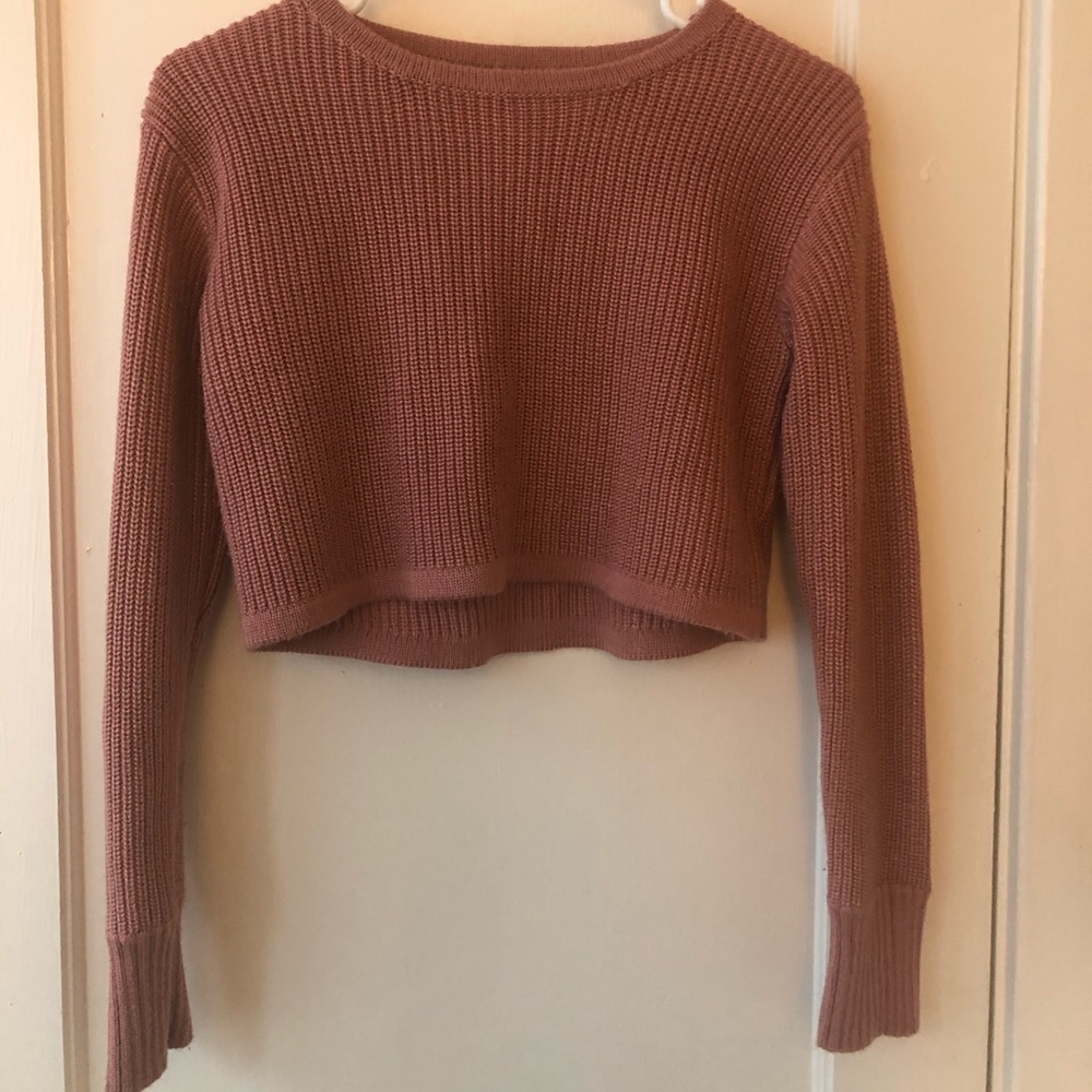 Dusty rose crop knit sweater